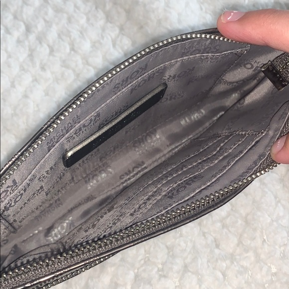 MK wristlet - Picture 2 of 3